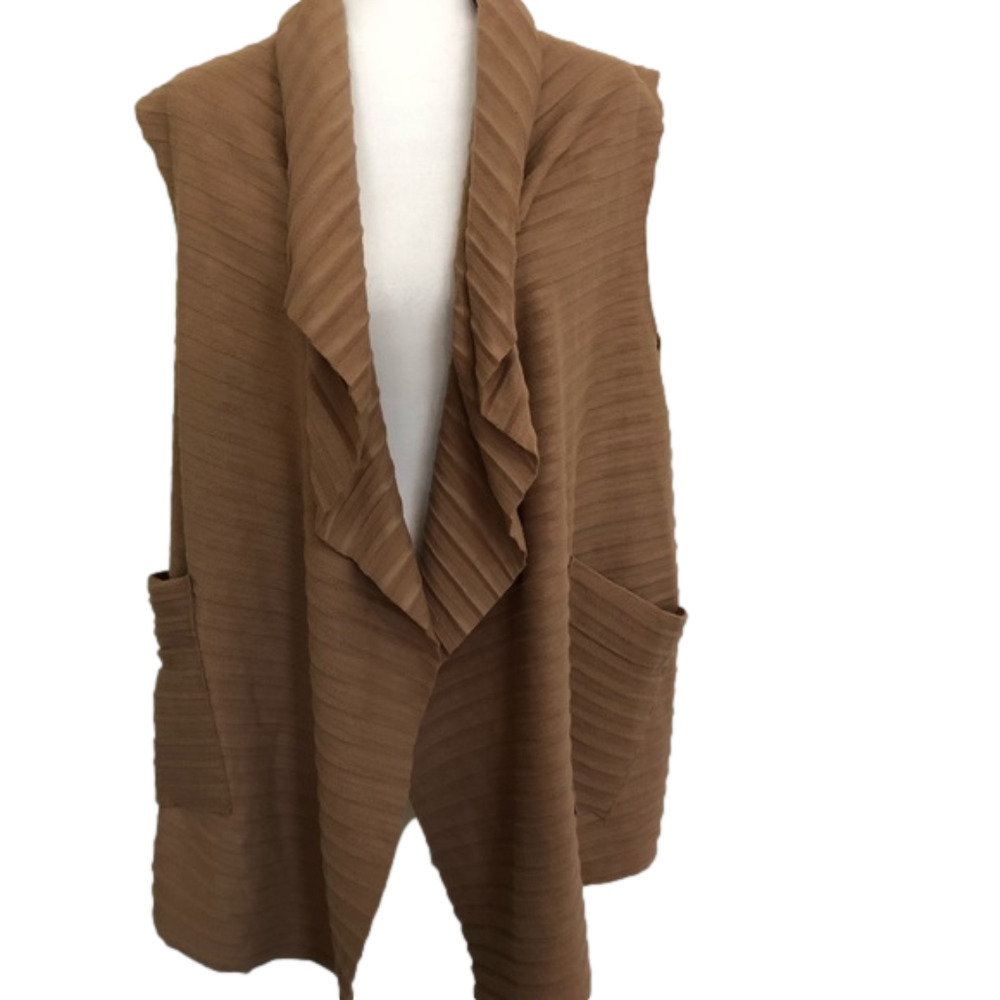 Le Moda Pleated Fleece Vest with Pockets